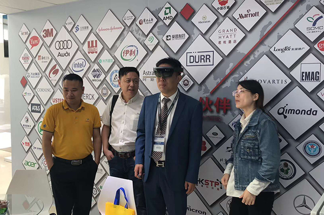 工业应用AR技术的五大优势，推动行业数字化转型